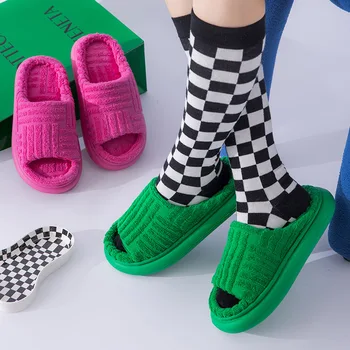 Luksuzne blagovne Znamke Peep Toe Copate Zelena Diapozitivov za Ženske Ravno Čevlji Outwear Flip Flop Platformo Zapatillas De Mujer Žensk Copate